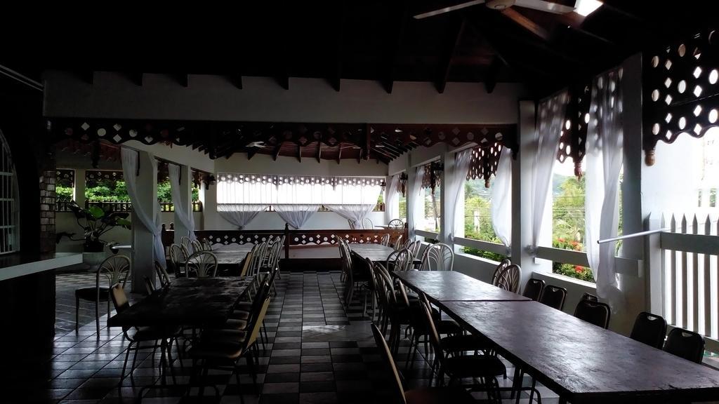Village Hotel أوشو ريوس المظهر الخارجي الصورة