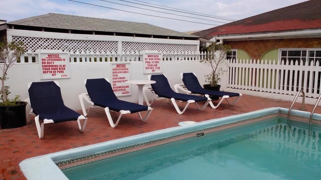 Village Hotel أوشو ريوس المظهر الخارجي الصورة