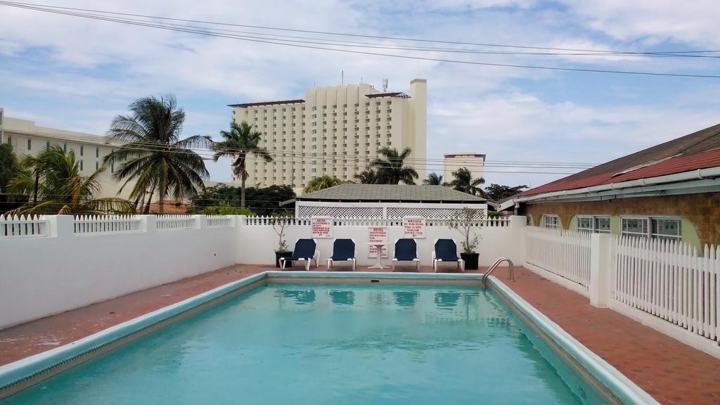 Village Hotel أوشو ريوس المظهر الخارجي الصورة