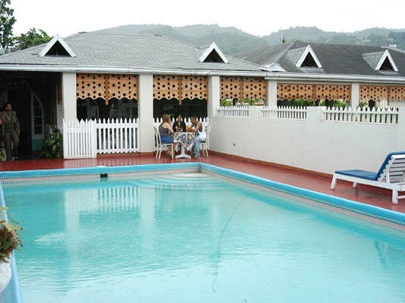 Village Hotel أوشو ريوس المظهر الخارجي الصورة