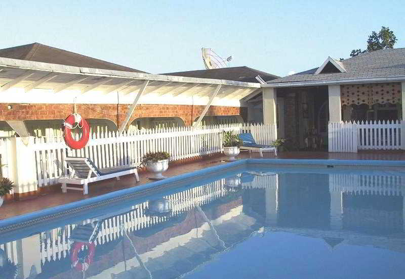 Village Hotel أوشو ريوس المظهر الخارجي الصورة